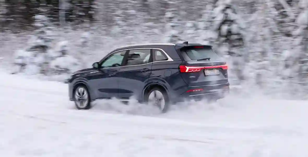 Новость EVOLUTE (EVOLUTE объявляет о старте продаж полноприводной версии гибридного кроссовера i‑SPACE)